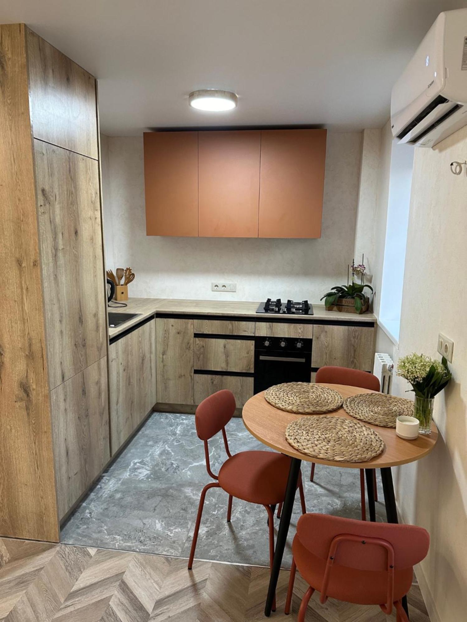 Terracotta Lägenhet Krementjuk Exteriör bild